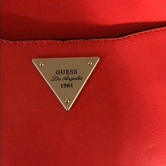 Guess Bag - Picture 2 of 6